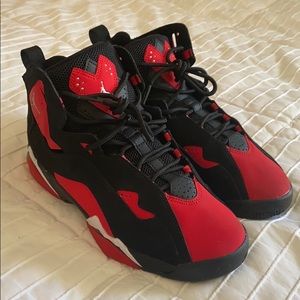 Jordan True Flight Black/Red/White Boys